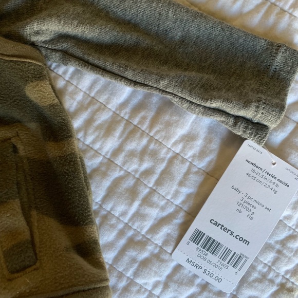 Carter’s camo newborn 3 piece outfit NWT - Picture 2 of 3